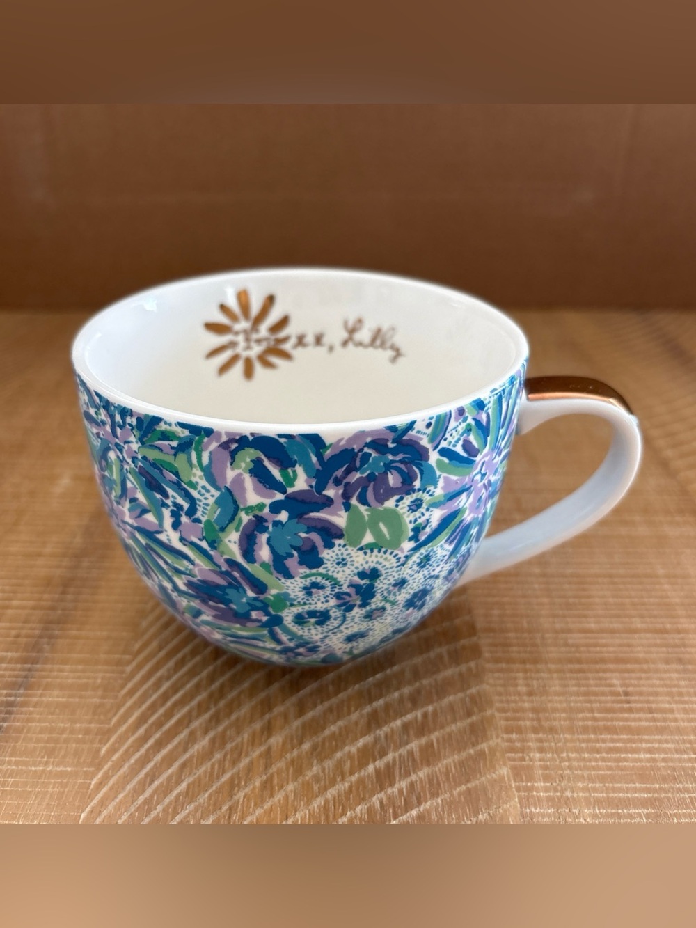 Lilly Pulitzer Lion Around Coffee Cup Ceramic Mug Gold Handle Blue Gold